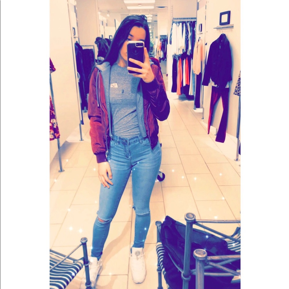 Meet your Posher, Yareli